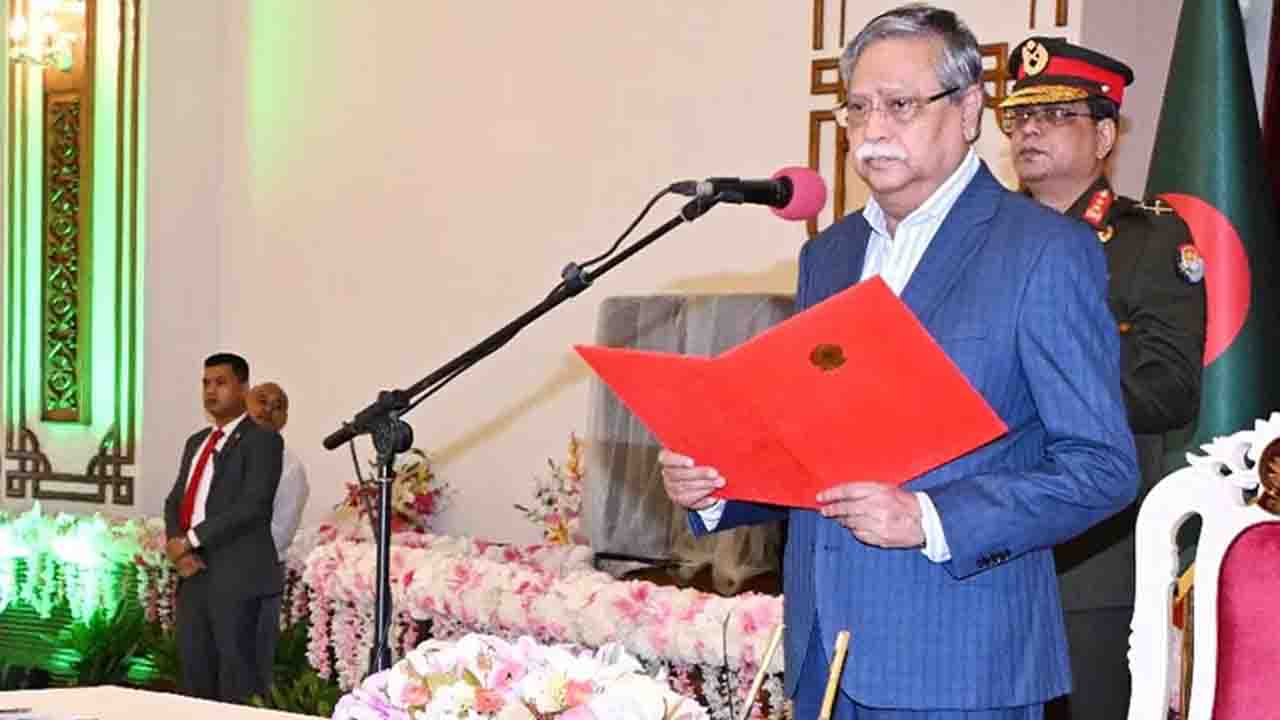মন্ত্রিসভার সদস্যদের শপথ পড়াবেন রাষ্ট্রপতি