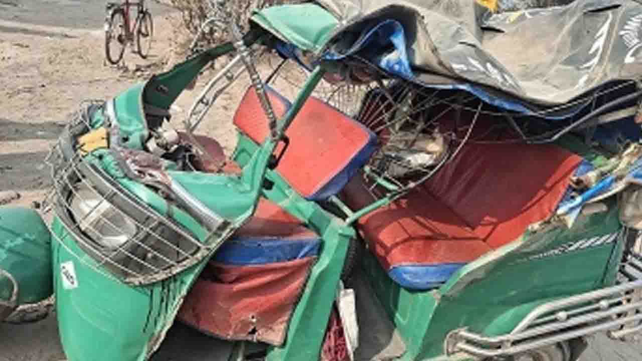 কুষ্টিয়ায় ট্রাক ও সিএনজি সংঘর্ষে প্রাণ হারালেন ৫ জন
