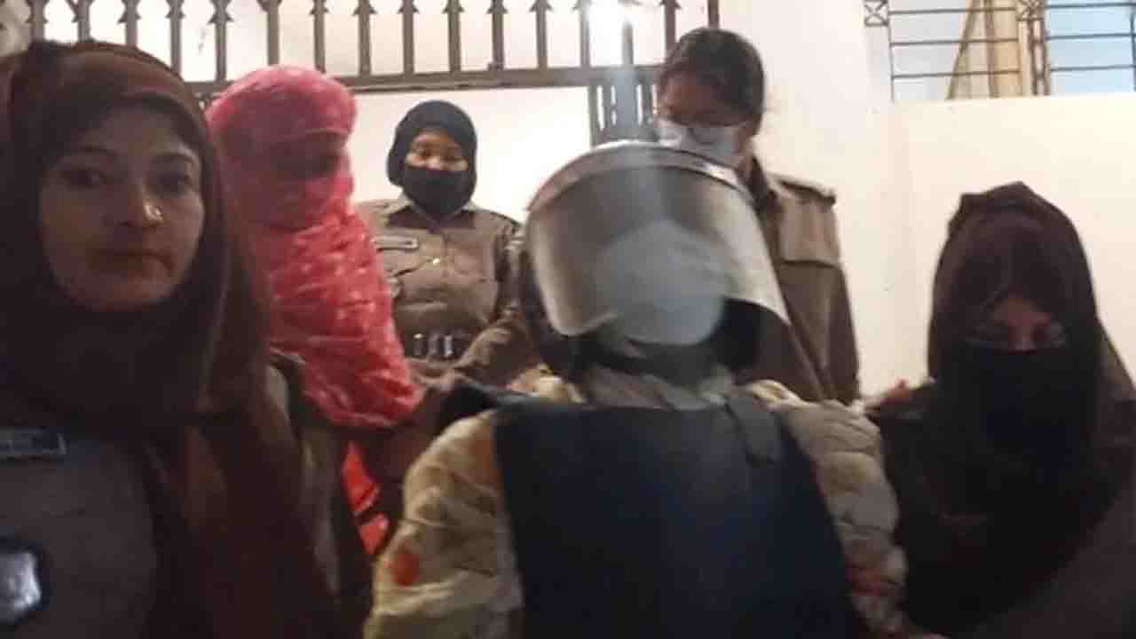 আদালতে বিমানের সাবেক এমডির স্ত্রীর জবানবন্দি