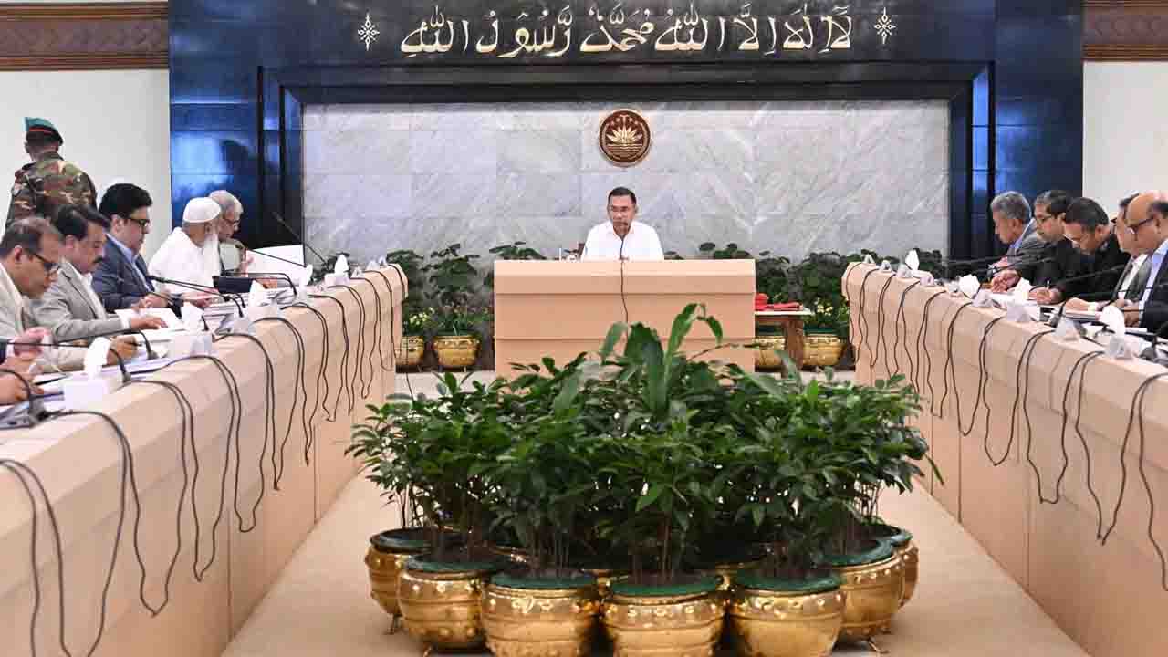 তেজগাঁও কার্যালয়ে প্রধানমন্ত্রী তারেক রহমানের প্রথম সভা