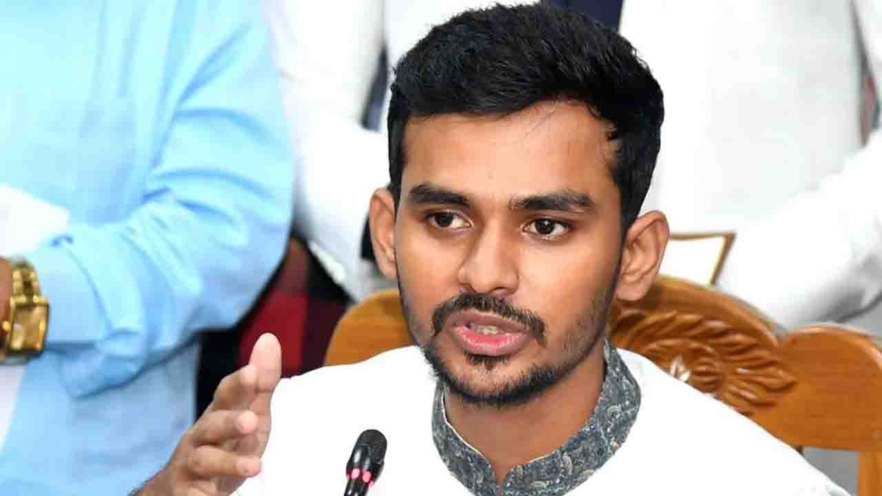 মেয়র পদে নির্বাচন করবেন আসিফ মাহমুদ