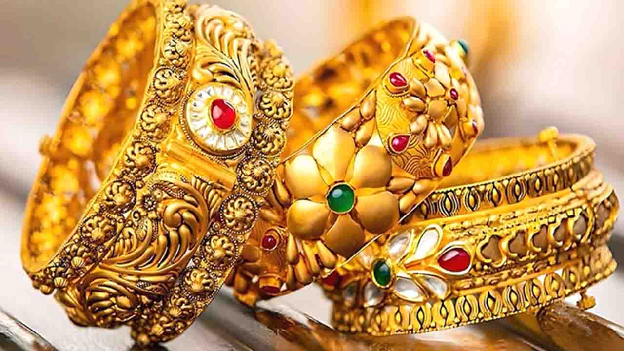 দেশের বাজারে আবারও কমলো স্বর্ণের দাম
