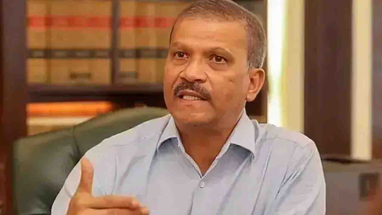 আসিফ নজরুলের সম্পদ নিয়ে যা জানা গেল