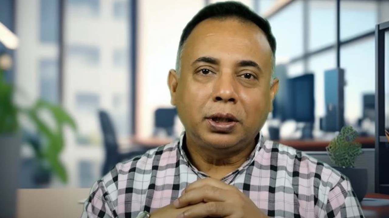 কিছু ভুলের জন্য এনসিপিকে কঠিন পথ পাড়ি দিতে হবে : জিল্লুর রহমান