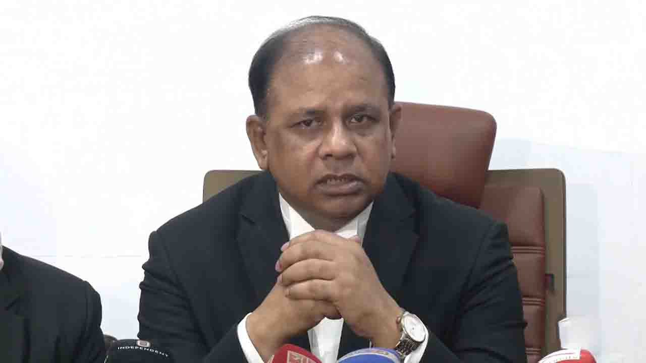 সাবেক দুই জেনারেলের বিরুদ্ধে ট্রাইব্যুনালে বিচারের দাবি