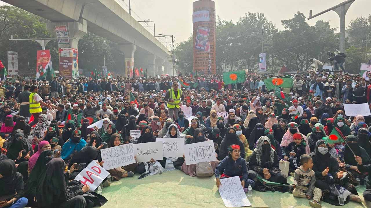 আবারো শাহবাগে অবস্থান নিল ইনকিলাব মঞ্চ