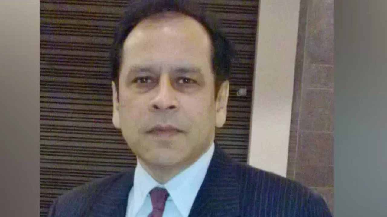 আচরণবিধি ভঙ্গের অভিযোগে রেজা কিবরিয়াকে শোকজ