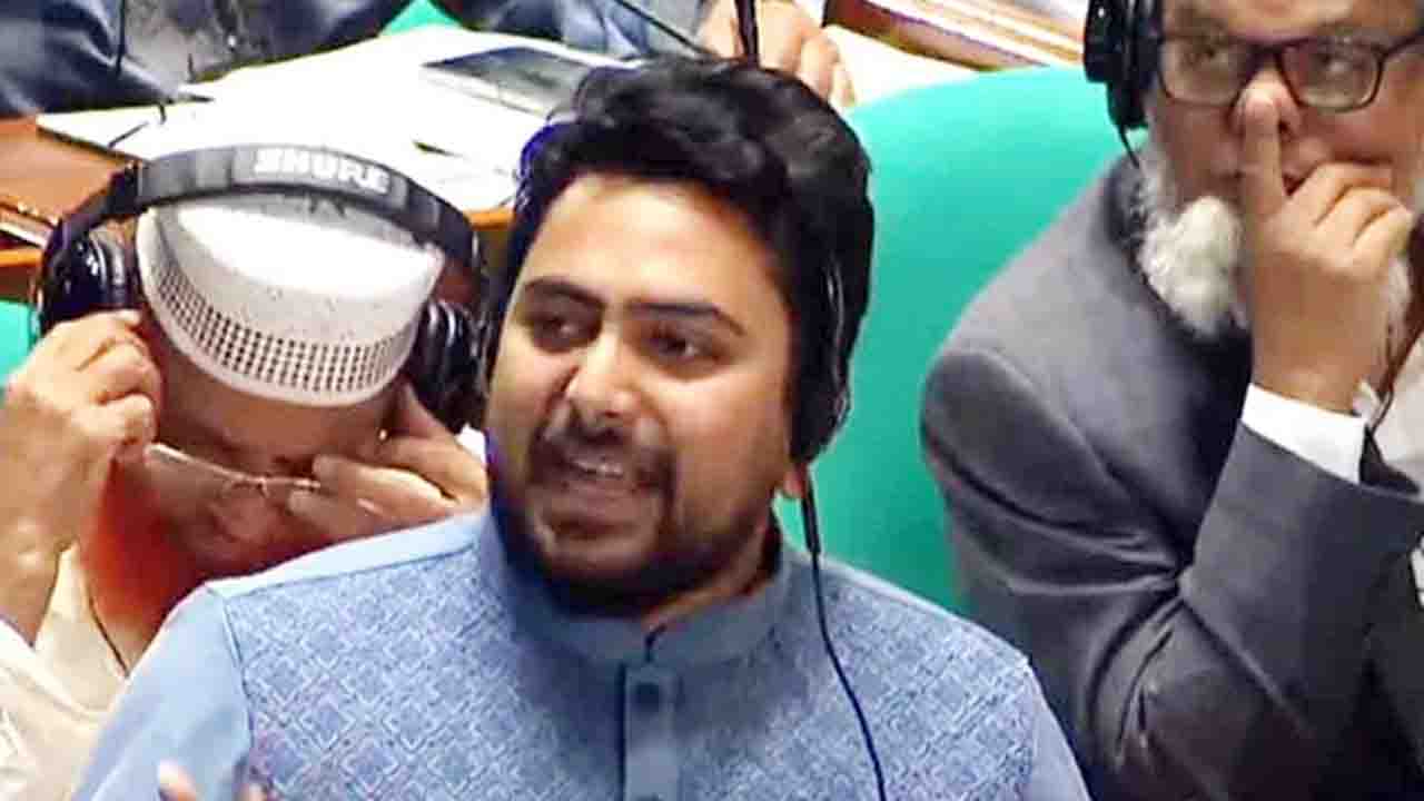 সংসদের কার্যক্রম দেখলে মনে হচ্ছে গণভোট হয়নি: নাহিদ
