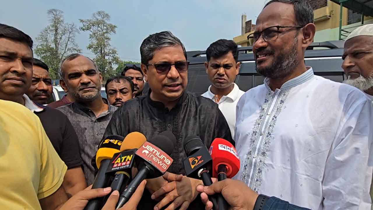 দেশে তেলের কোনো সংকট নেই: এলজিআরডি প্রতিমন্ত্রী