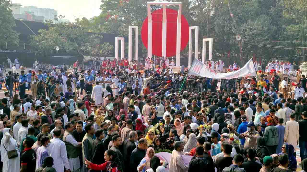 উৎসবমুখর পরিবেশে মহান শহীদ দিবস ও আন্তর্জাতিক মাতৃভাষা দিবস পালিত