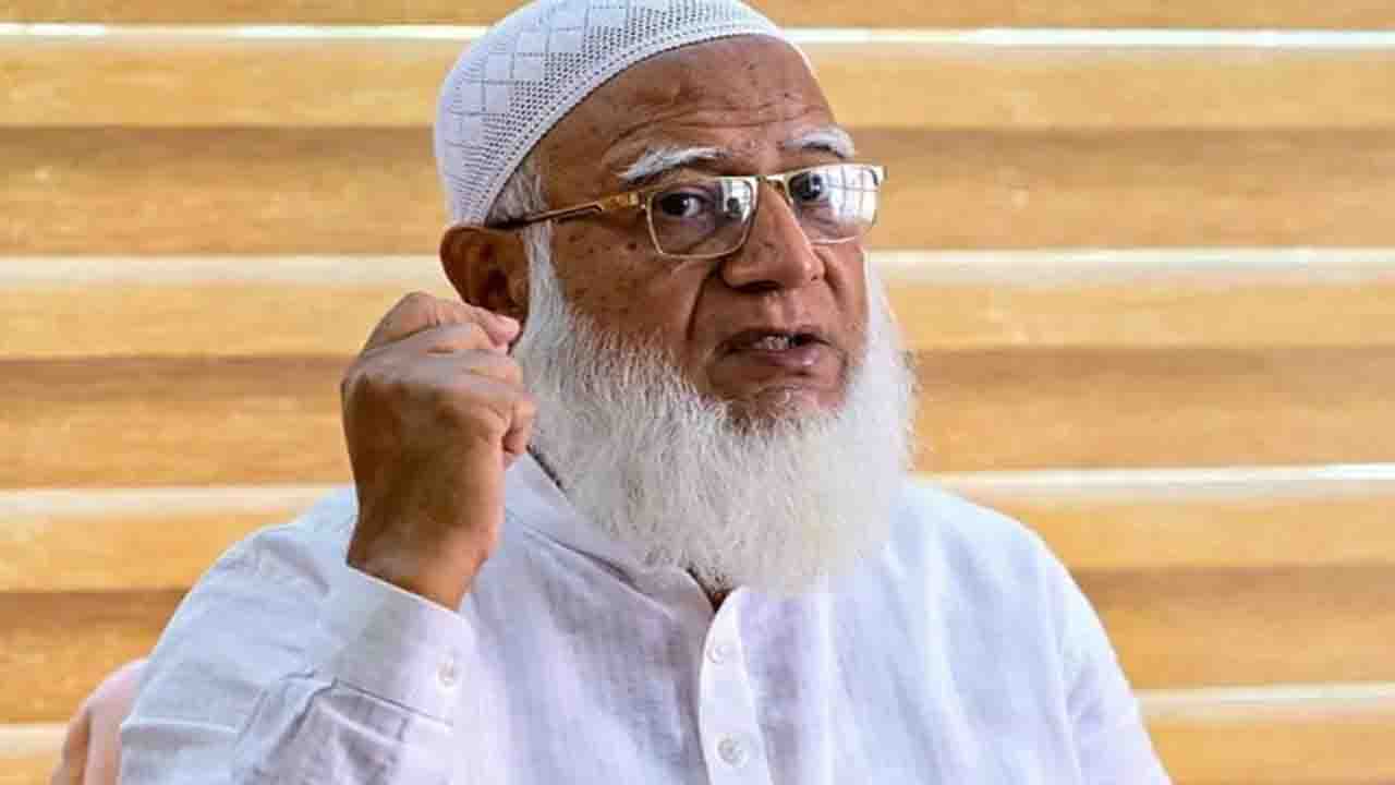 জামায়াত সন্ত্রাসের কাছে মাথা নত করবে না