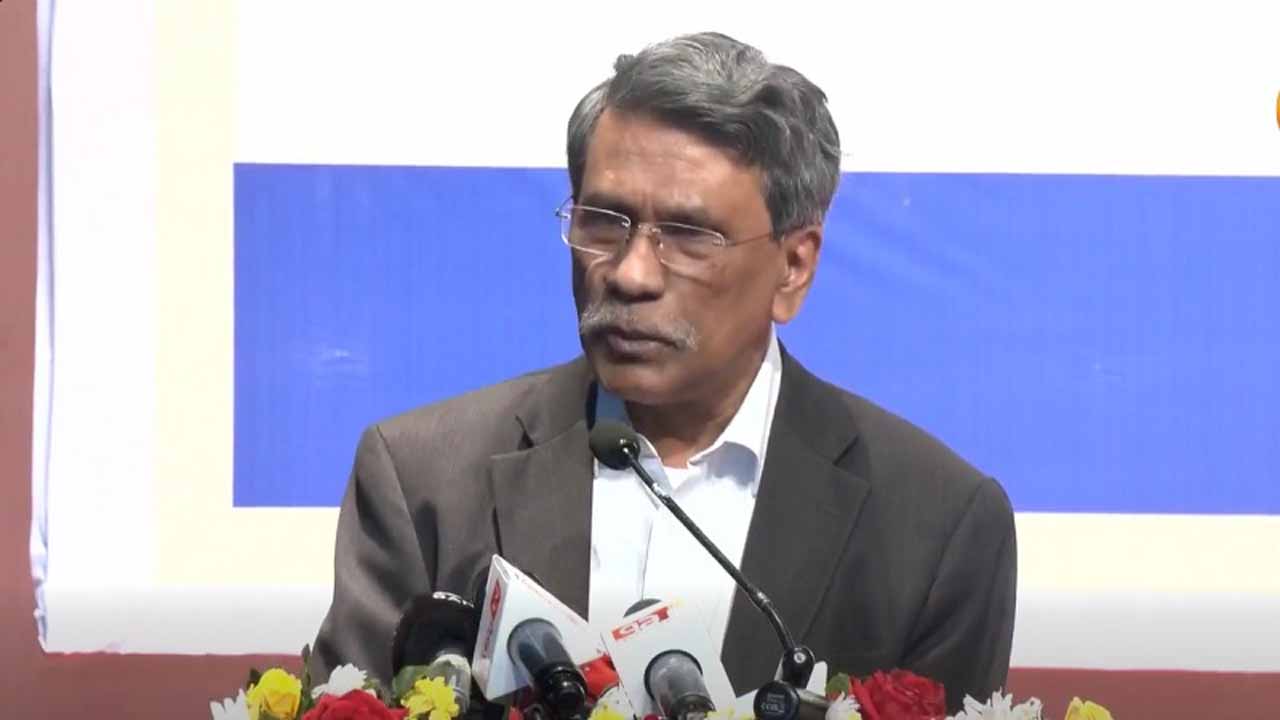 তত্ত্বাবধায়ক সরকার ফিরিয়ে আনতে সব দল একমত: আলী রিয়াজ