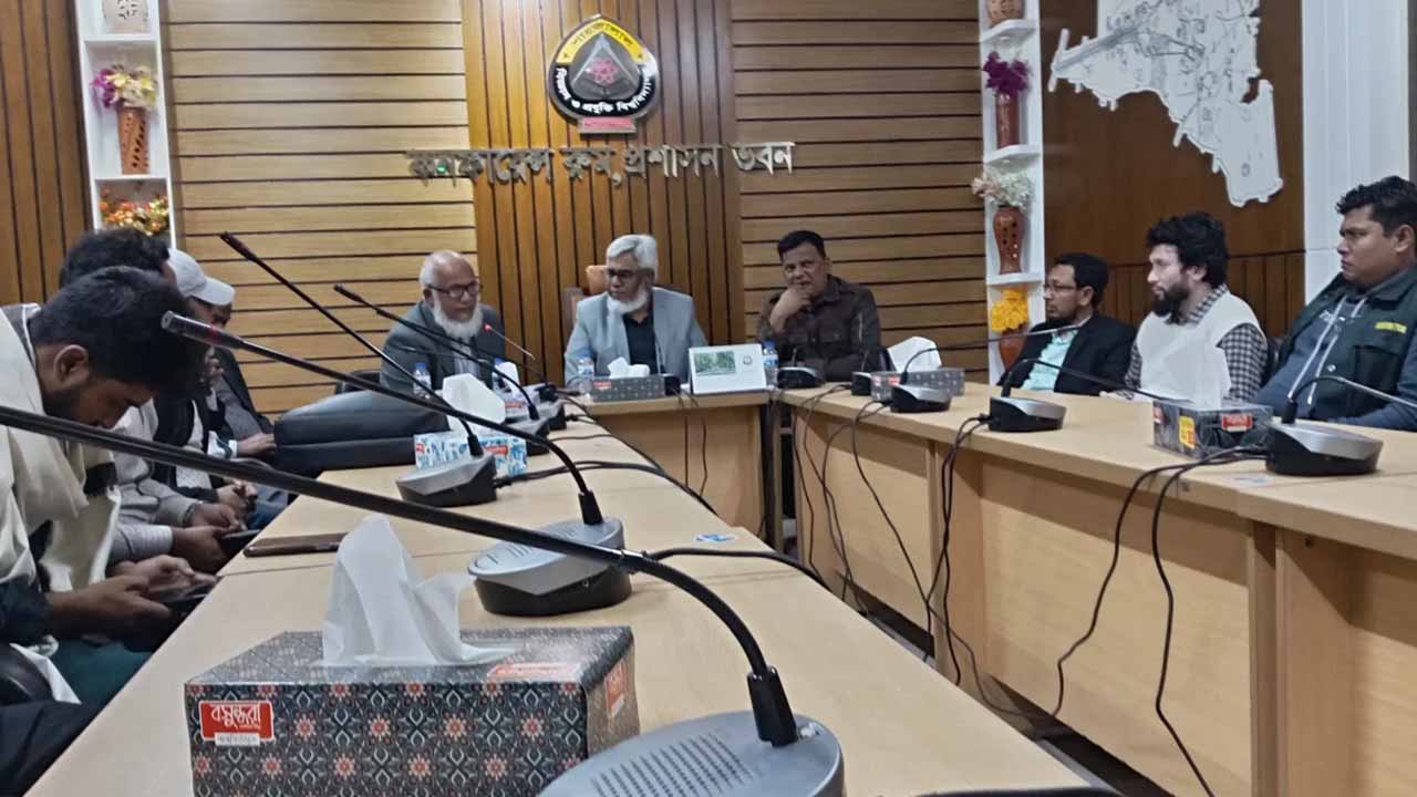শাকসু নির্বাচন: অঙ্গীকারনামা প্রত্যাখ্যান, স্মারকলিপির সিদ্ধান্ত