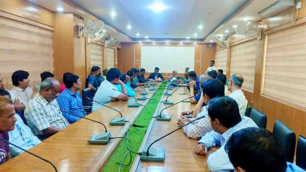 নীলফামারীর পেট্রোল পাম্প মালিকদের বিশেষ নির্দেশনা ও মতবিনিময়
