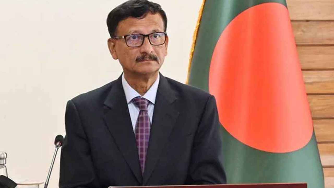 ভারতীয় কূটনীতিকদের পরিবার সরানোর বিষয়ে যা বললেন পররাষ্ট্র উপদেষ্টা