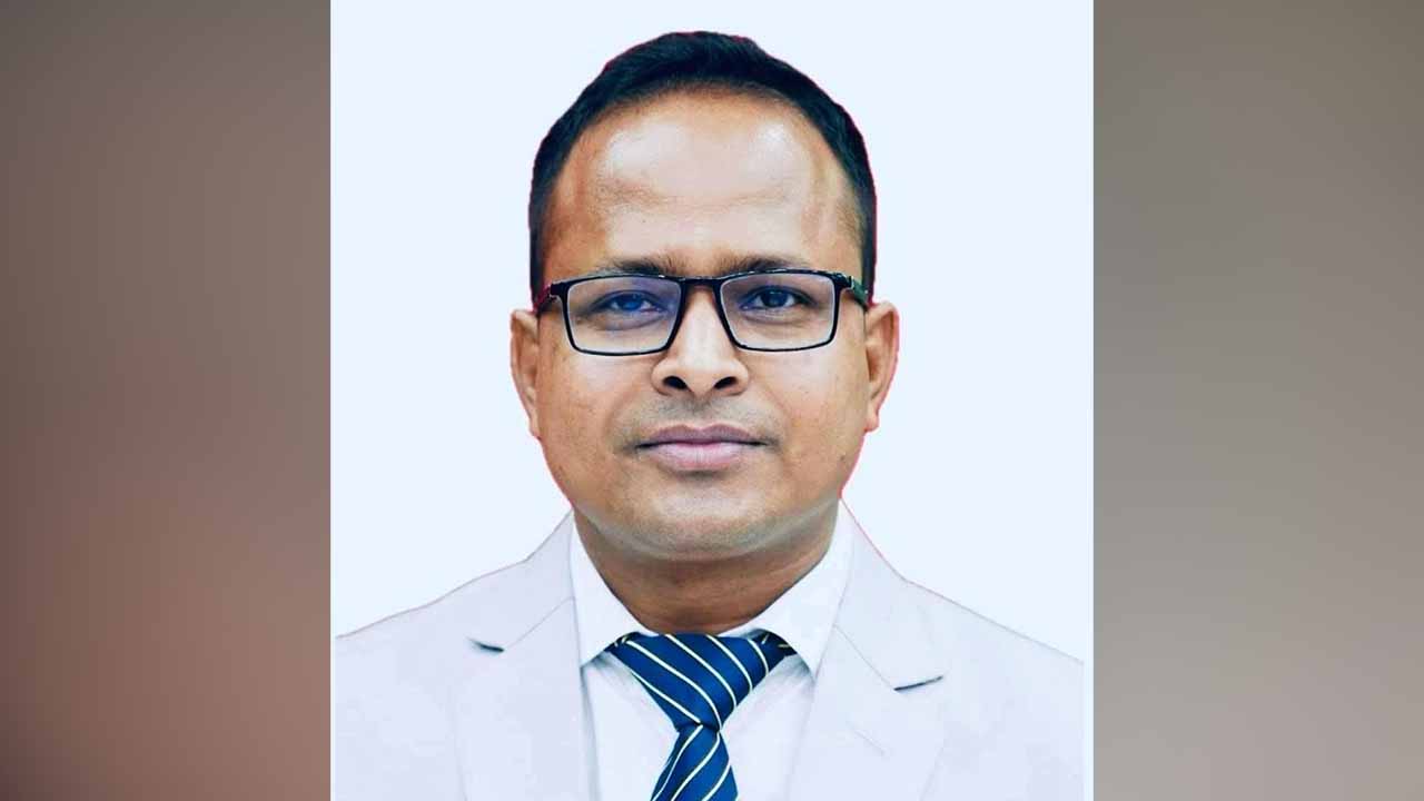 নবাবগঞ্জে ইউএনও জিল্লুর রহমানের কর্মদক্ষতায় বদলে যাচ্ছে প্রশাসন