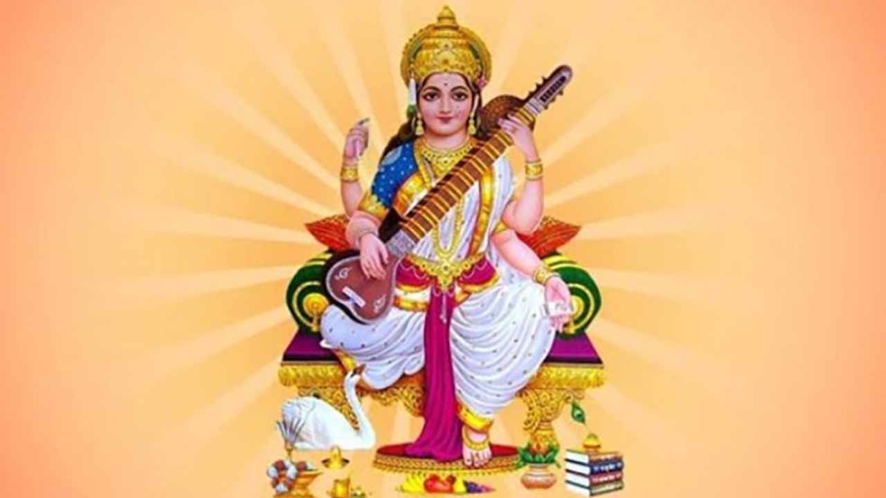 বিদ্যা ও সুরের দেবী সরস্বতী পূজা আজ