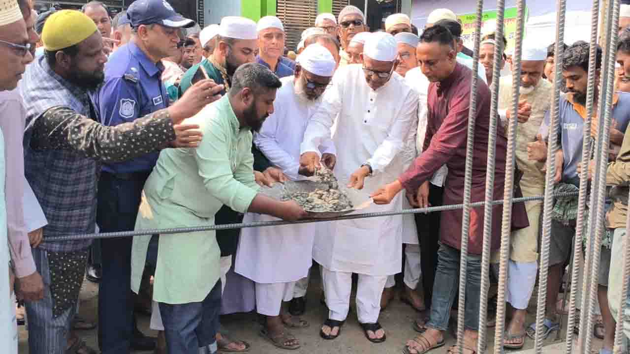 গণতন্ত্রকে প্রাতিষ্ঠানিক রূপ দেওয়া হবে: ফখরুল আলমগীর