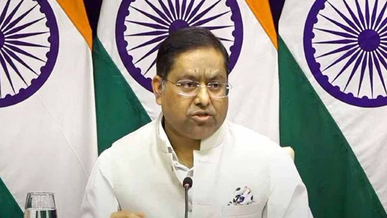 নয়াদিল্লিতে বাংলাদেশ হাইকমিশনের সামনে বিক্ষোভ নিয়ে যা বললেন জয়সওয়াল