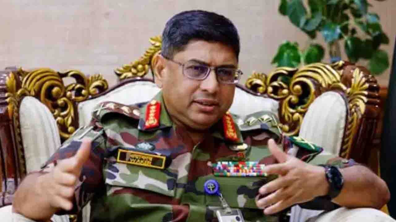 নারীদের বাদ দিয়ে উন্নয়ন চিন্তা করা ভুল: সেনাপ্রধান