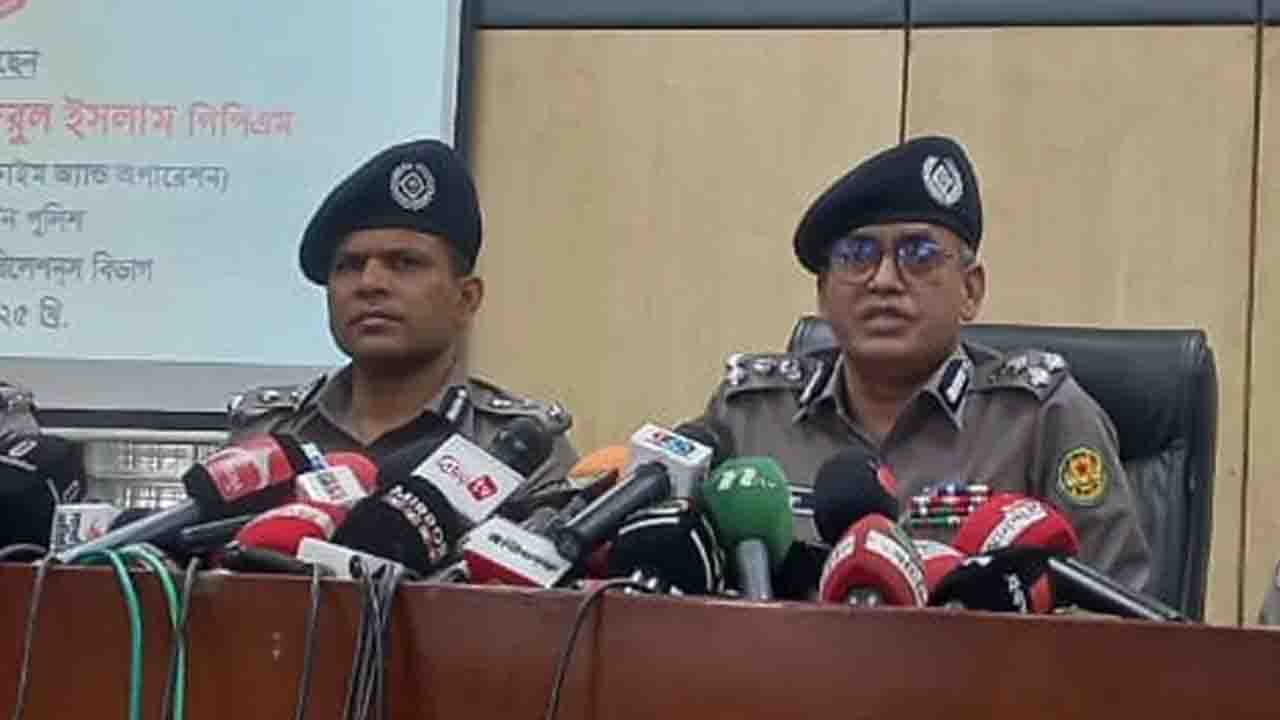 হাদিকে গুলি করে ফয়সাল, বাইকে চালক ছিলেন আলমগীর