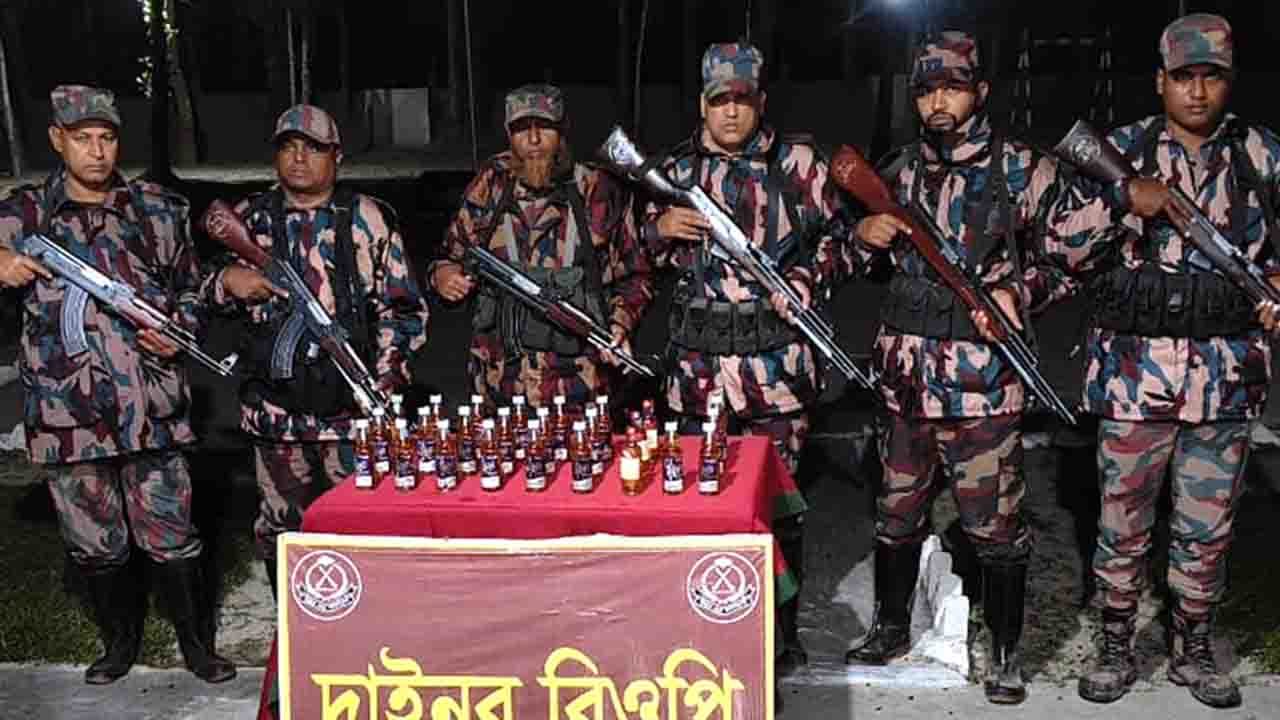 ফুলবাড়ী সীমান্তে বিজিবির দুই অভিযান: মাদকদ্রব্য জব্দ