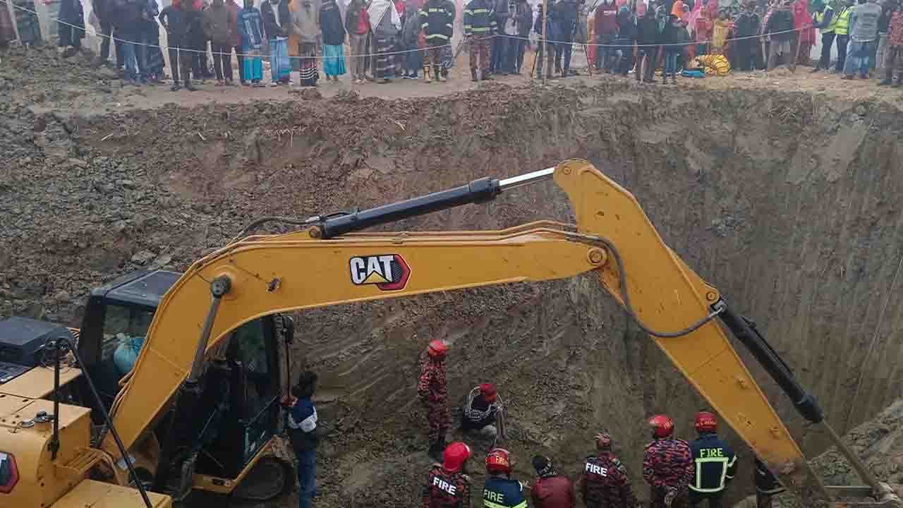 ৪২ ফুট গভীরেও সাজিদের সন্ধান মেলেনি, নতুন সিদ্ধান্ত ফায়ার সার্ভিসের