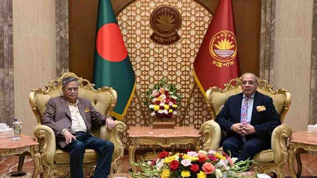 রাষ্ট্রপতির সঙ্গে প্রধান বিচারপতির সাক্ষাৎ