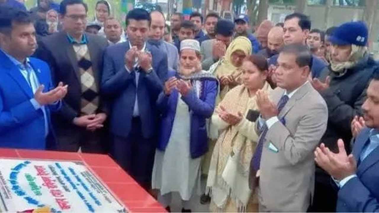 বোচাগঞ্জে উপজেলা পরিষদ মিনি শিশু পার্ক ও ওয়াকওয়ের শুভ উদ্বোধন