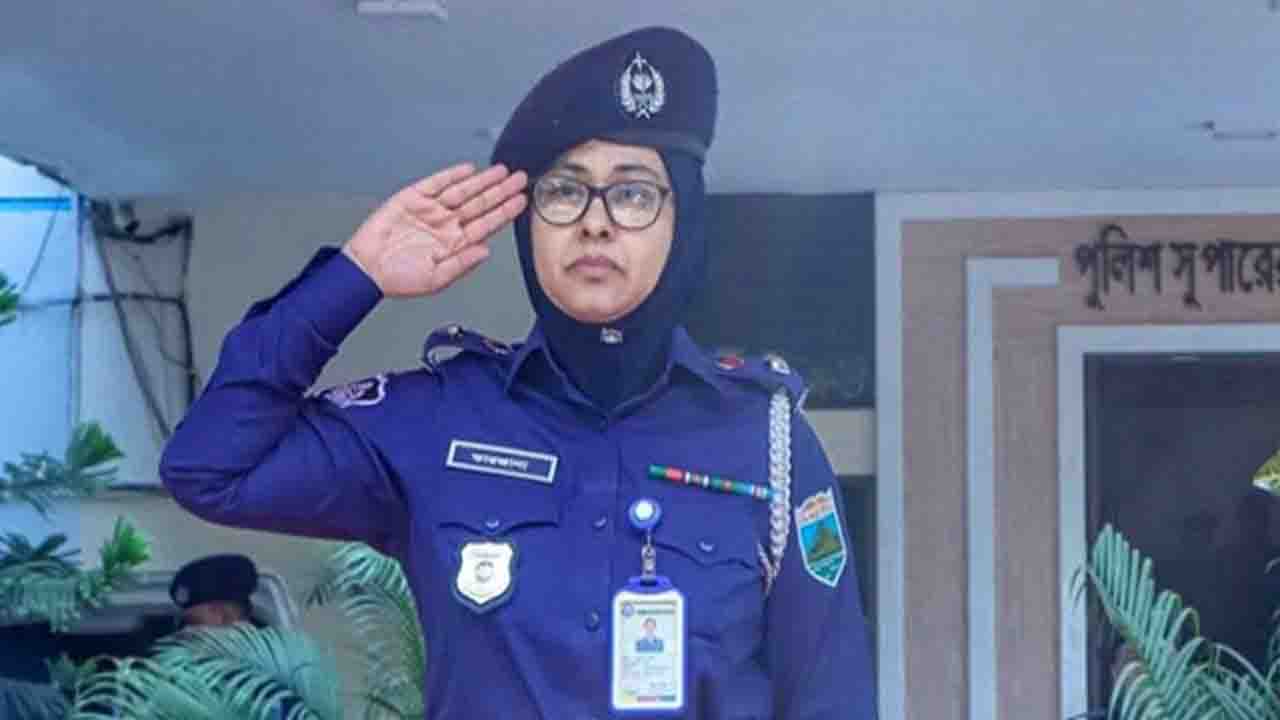 প্রথম নারী পুলিশ সুপার পেল বরিশাল