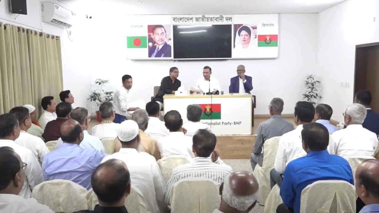 প্রধানমন্ত্রীর সঙ্গে ৪২ জেলা পরিষদ প্রশাসকের বৈঠক