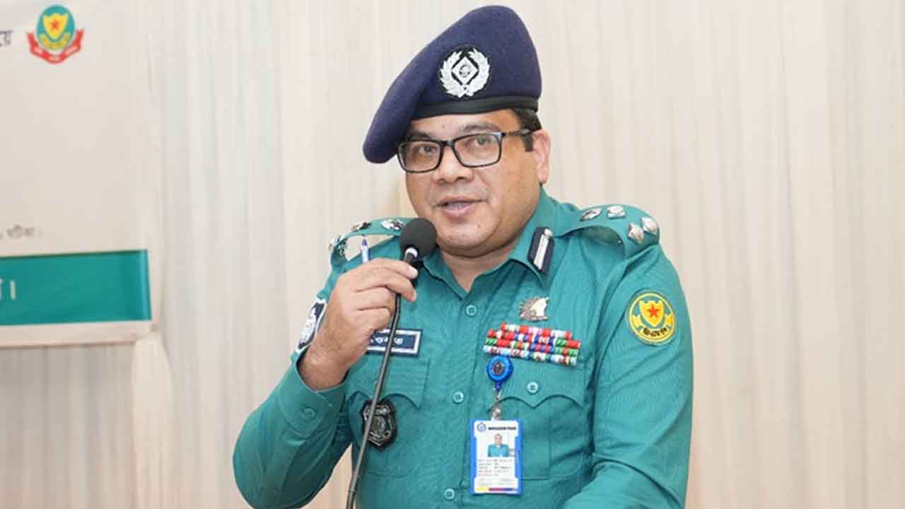 সিএমপির নতুন কমিশনার হিসেবে দায়িত্ব নিলেন শওকত আলী
