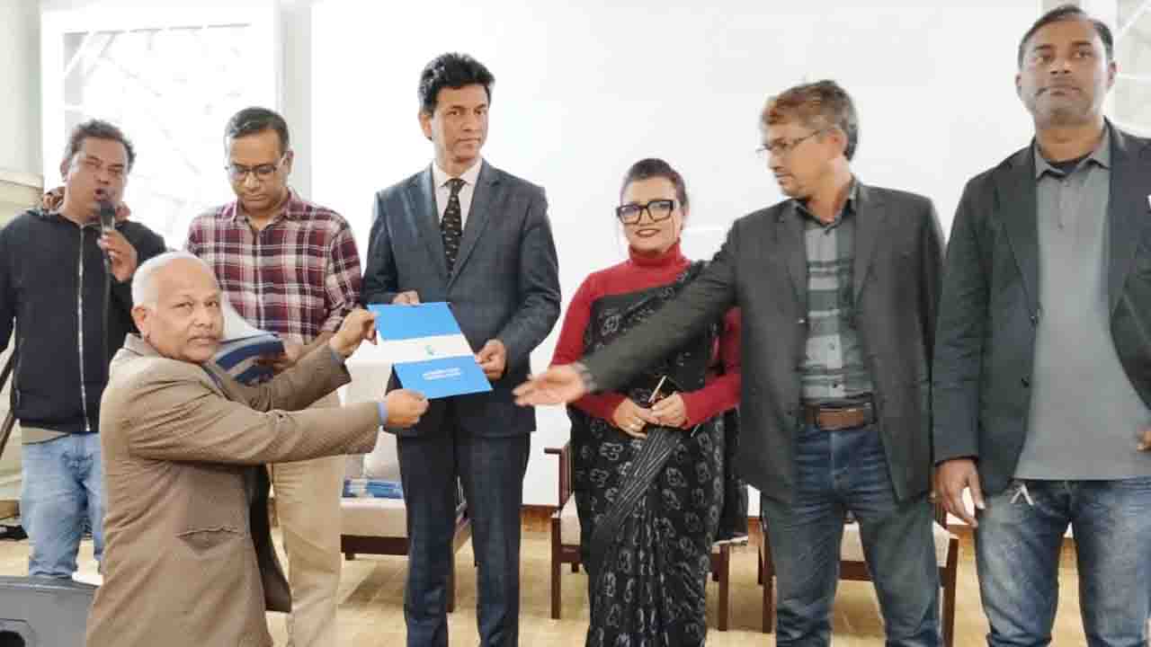 পঞ্চগড়ে পিআইবি’র নির্বাচনকালীন সাংবাদিকতা প্রশিক্ষণ সমাপ্ত