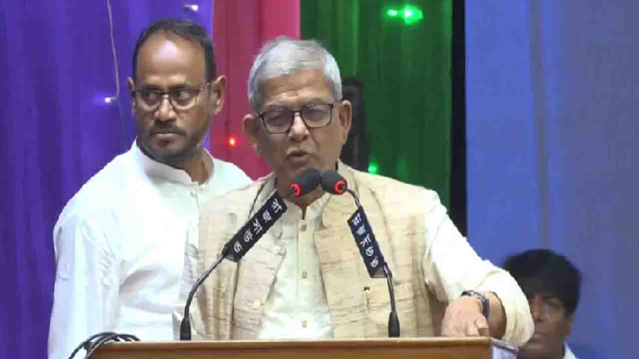 স্বাধীনতাবিরোধীরা নতুন রূপে আসছে: মির্জা ফখরুল