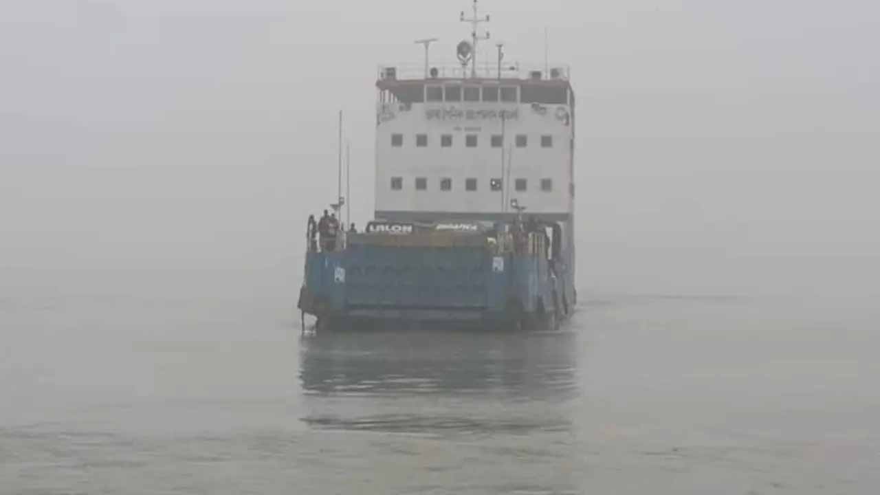 শরীয়তপুর-চাঁদপুর রুটে ফেরি চলাচল স্বাভাবিক