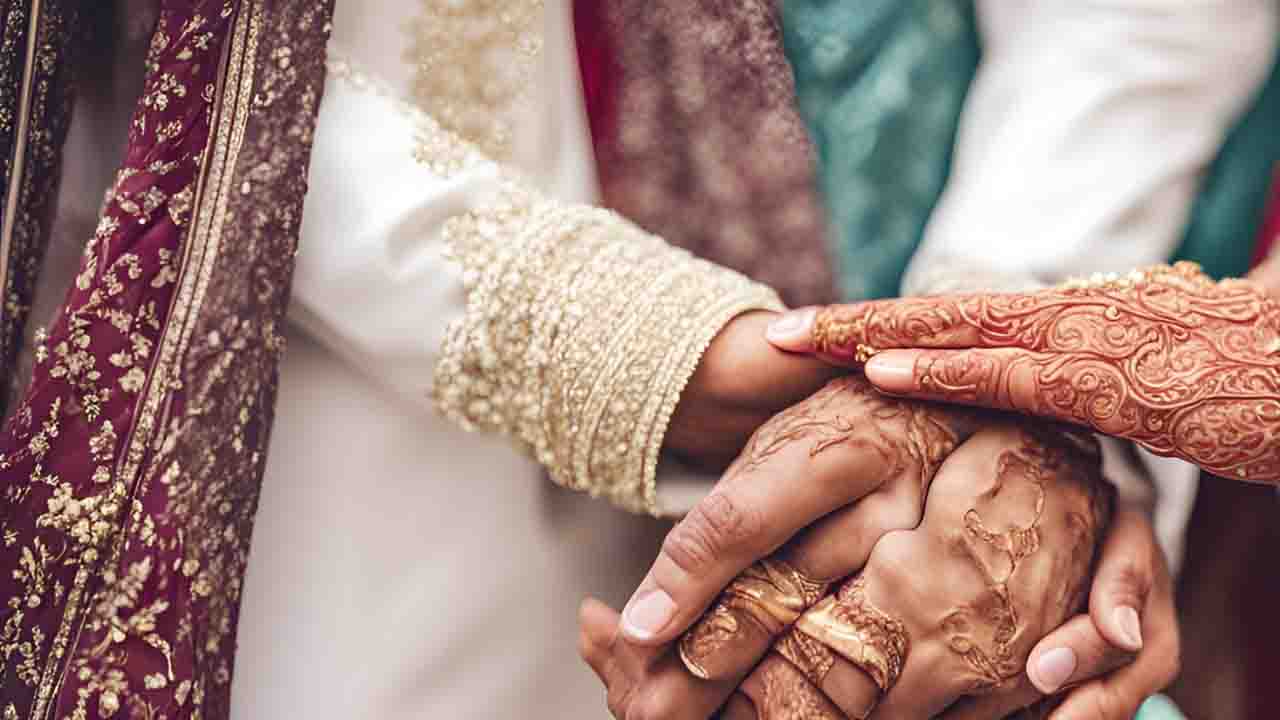 সন্তানকে তার ইচ্ছের বিরুদ্ধে জোর করে বিয়ে দেওয়া কি জায়েজ?