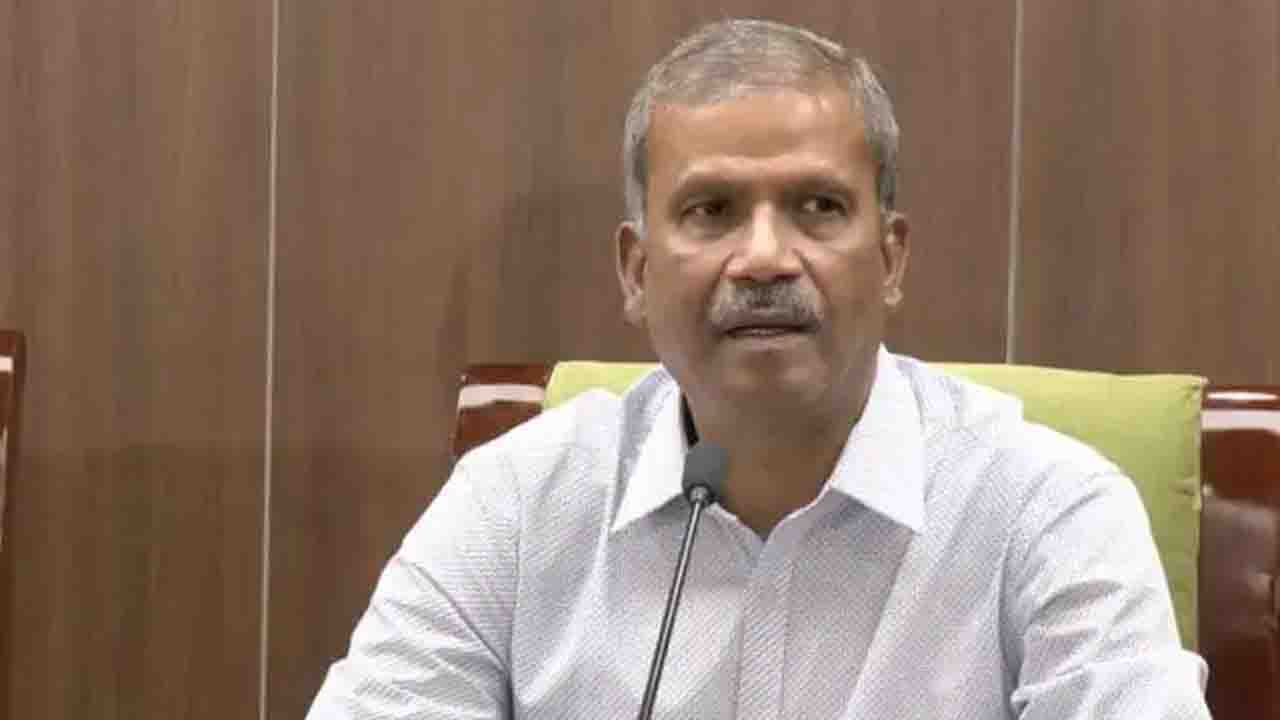 সন্ত্রাসী ফয়সালের সঙ্গে আইন মন্ত্রণালয়ের সম্পর্ক ছিল না: আসিফ নজরুল