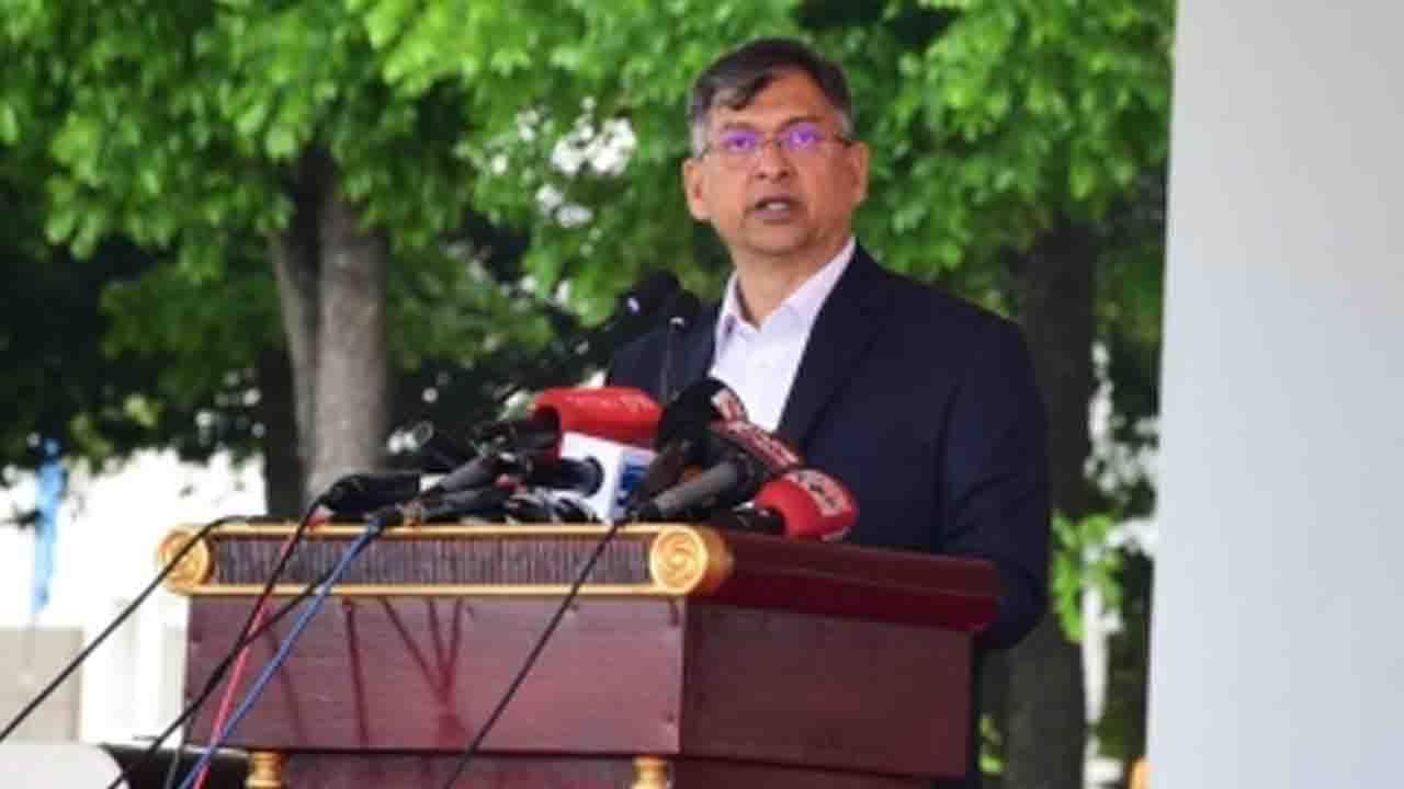 পুলিশকে রাজনৈতিক প্রভাবমুক্ত রাখার ঘোষণা স্বরাষ্ট্রমন্ত্রীর