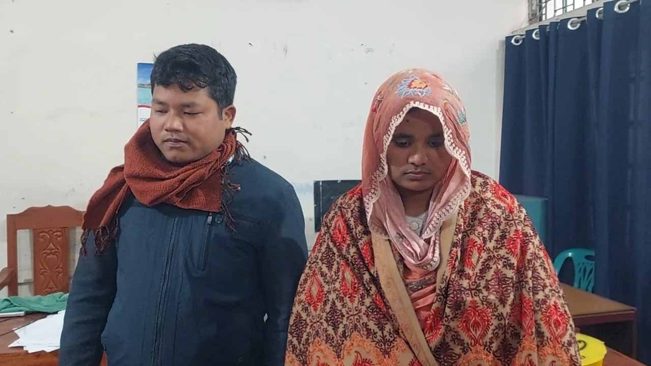 ঠাকুরগাঁওয়ে ডিভাইসসহ আটক তিন পরীক্ষার্থী
