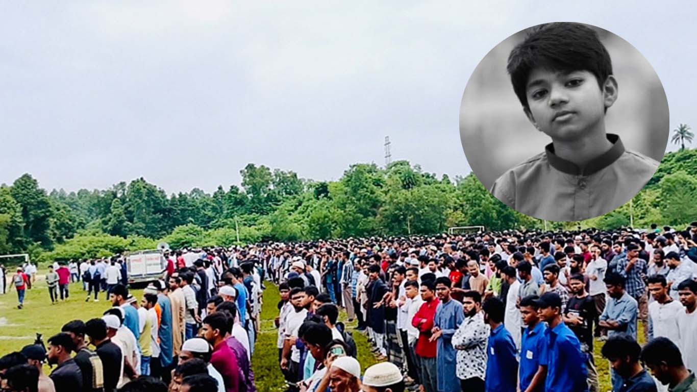 অপ্রতিমের প্রথম জানাজা কুবিতে সম্পন্ন