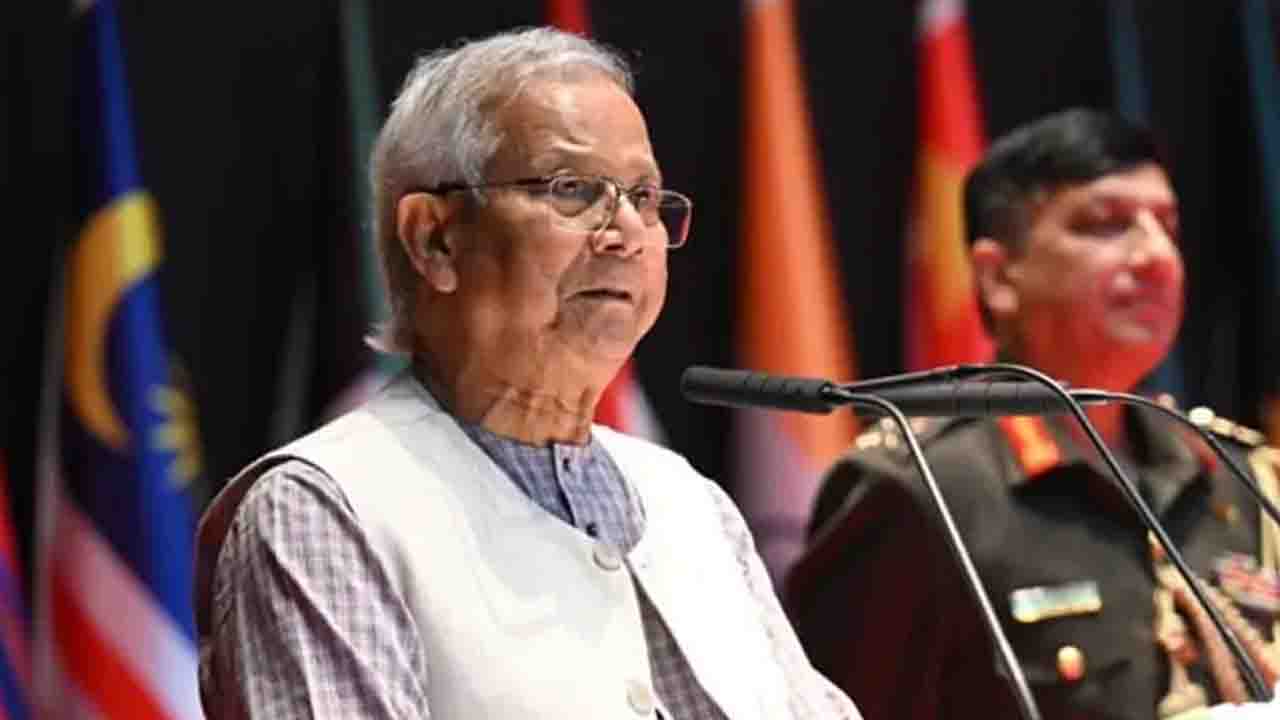 সশস্ত্র বাহিনীর প্রতি প্রধান উপদেষ্টার আহ্বান