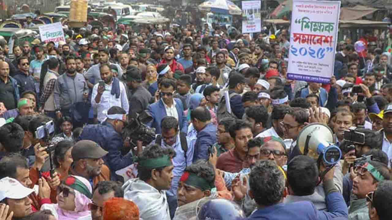 গ্রেড নিয়ে প্রাথমিকের শিক্ষকদের বড় সুখবর দিলেন উপদেষ্টা