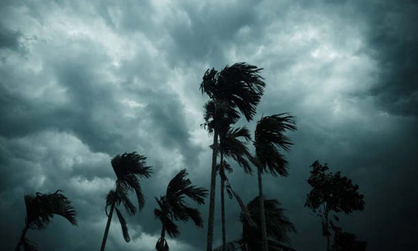 সন্ধ্যায় ঝড়ো হাওয়ার শঙ্কা: ৪ জেলার নদীবন্দরে সতর্কতা সংকেত