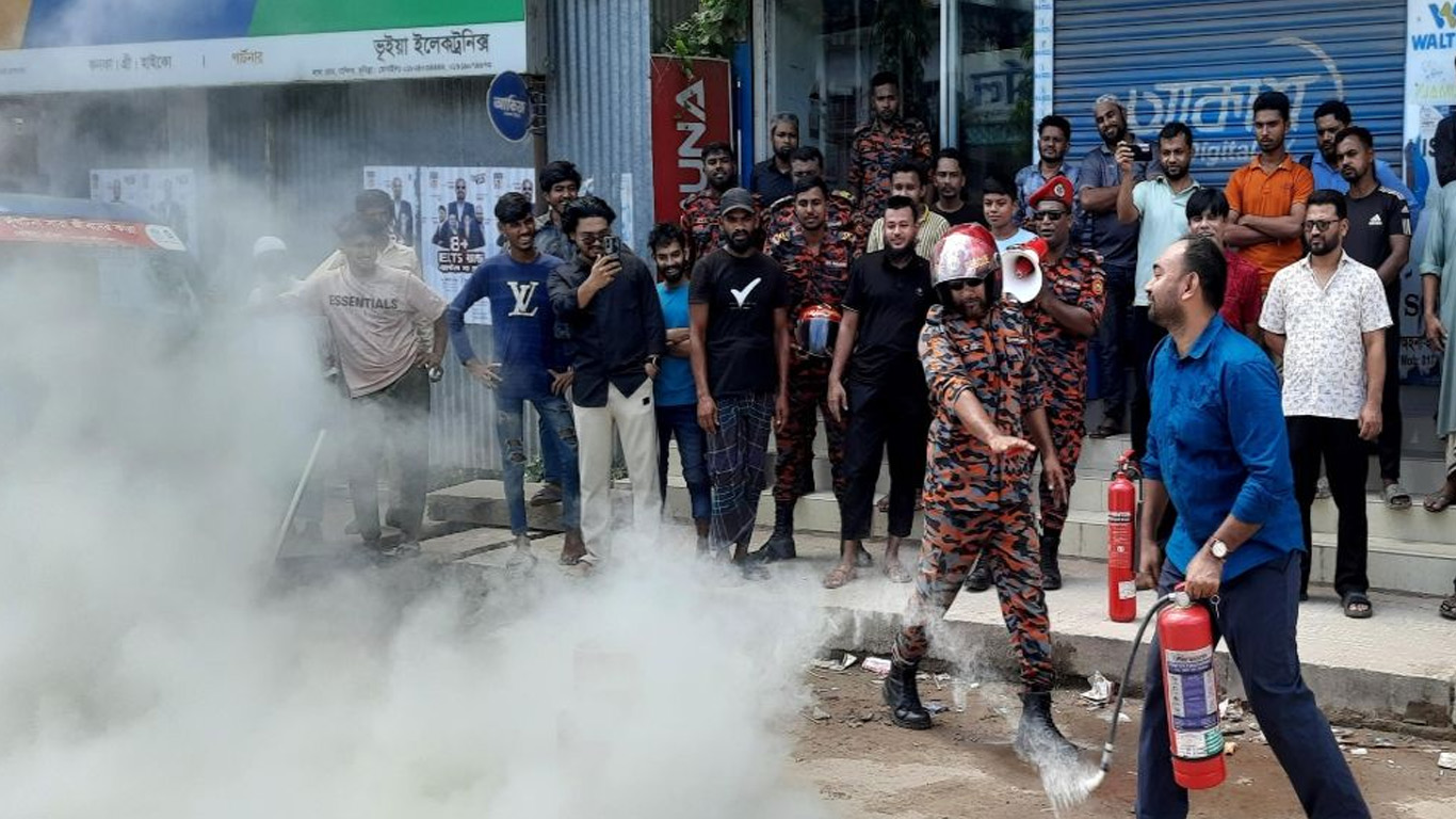 চান্দিনা সোনালী ব্যাংকে আগুন: আসলে মহড়া ছিল