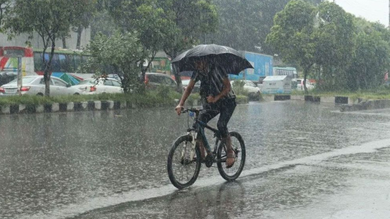 ৫ বিভাগে বৃষ্টির আভাস, কোথাও ভারী বর্ষণের সম্ভাবনা