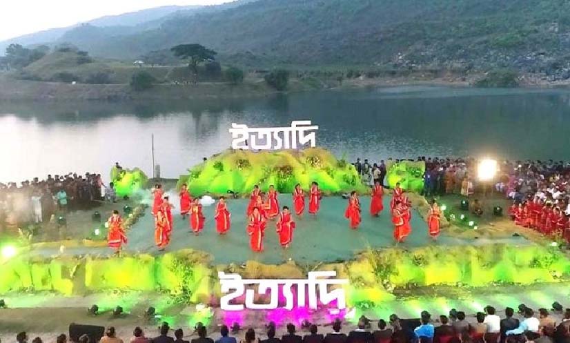 ১৬ বছর আগের ‍‍`ইত্যাদি‍‍`র বিশেষ পর্ব আবার দেখা যাবে শুক্রবার