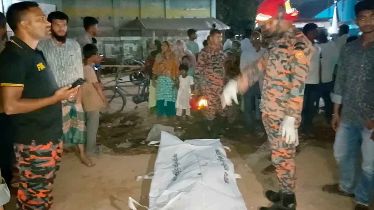 বীরগঞ্জে ট্রাকের ধাক্কায় এনজিও কর্মকর্তা নিহত