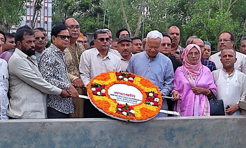 শিক্ষক মেহেরীন চৌধুরীর কবরে শ্রদ্ধা জানালেন বিএনপির নেতারা