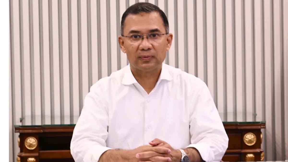 নিজ জেলা বগুড়ায় পৌঁছেছেন প্রধানমন্ত্রী তারেক রহমান