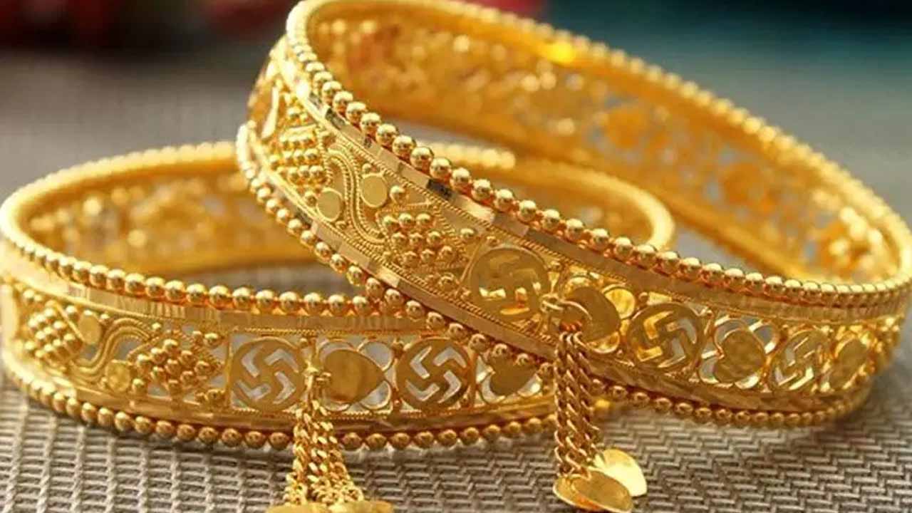 আজ থেকে কার্যকর স্বর্ণের নতুন দাম
